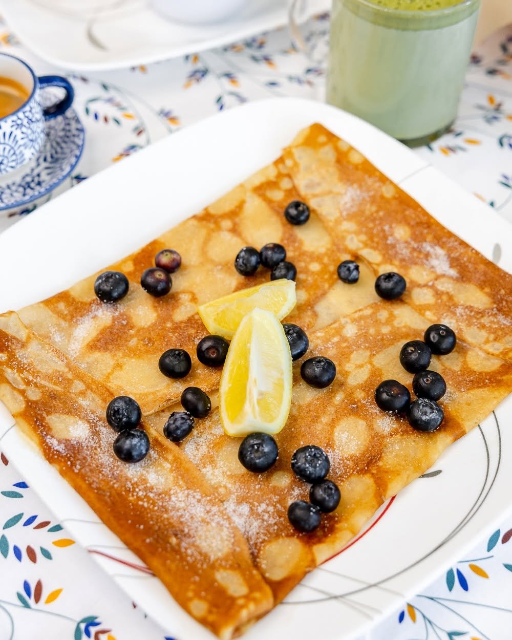 Lemon sugar crêpe with blueberries